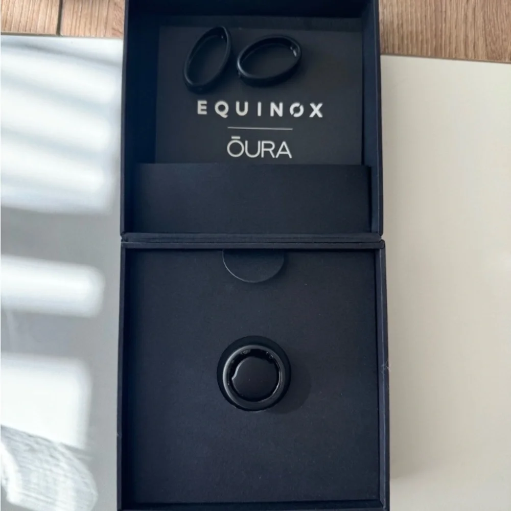 Oura Equinox Black Smart Ring Set with Charging Case and Pouch